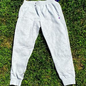 GREY CHAMPION SWEATPANTS